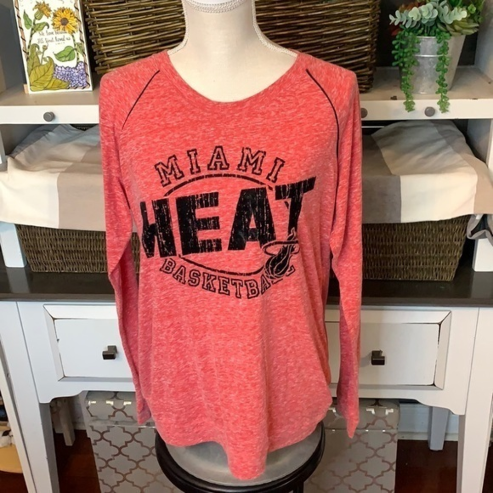 Miami Heat‎ Basketball Long Sleeve Top Size Large